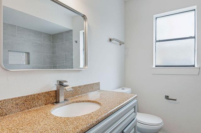 3706 Verhalen Avenue, Houston, TX 77039