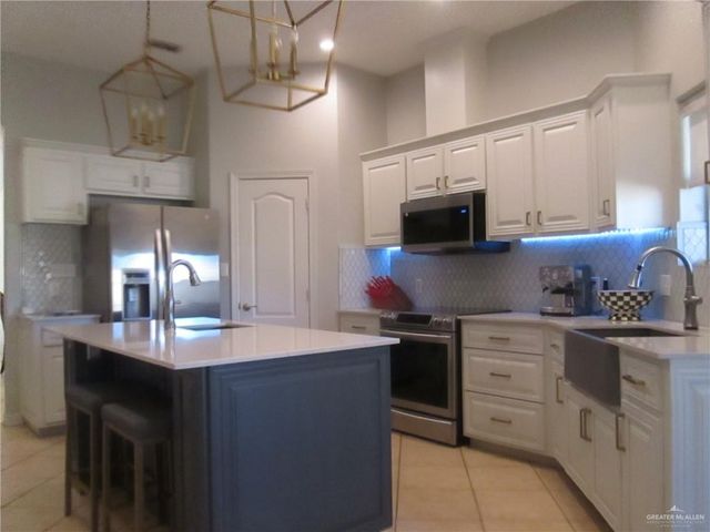 7405 N 17th Street, Mcallen, TX 78504