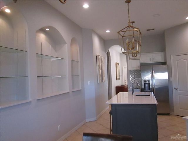 7405 N 17th Street, Mcallen, TX 78504