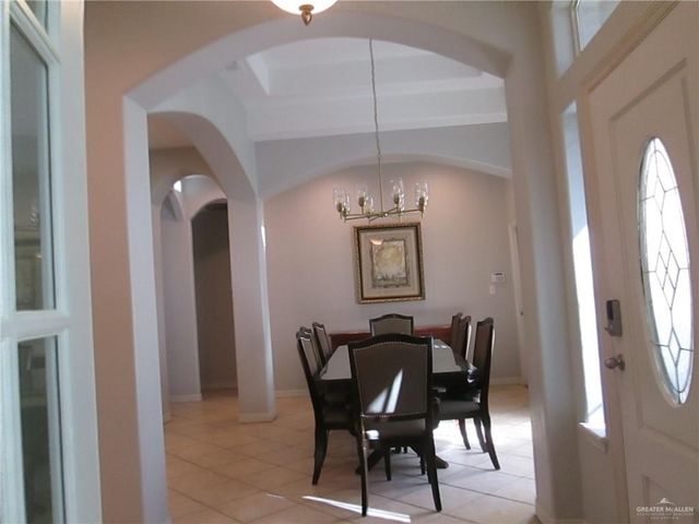 7405 N 17th Street, Mcallen, TX 78504