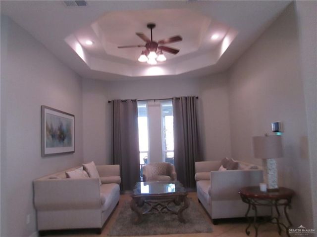 7405 N 17th Street, Mcallen, TX 78504