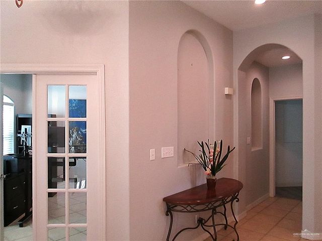 7405 N 17th Street, Mcallen, TX 78504