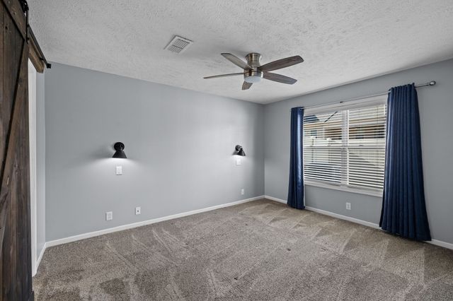 911 Keepsake Diamond Ln, Murfreesboro, TN 37128