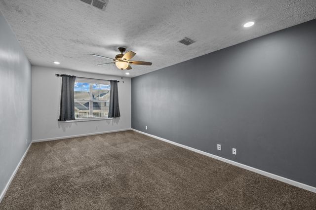 911 Keepsake Diamond Ln, Murfreesboro, TN 37128