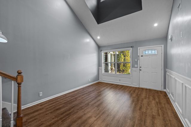 911 Keepsake Diamond Ln, Murfreesboro, TN 37128