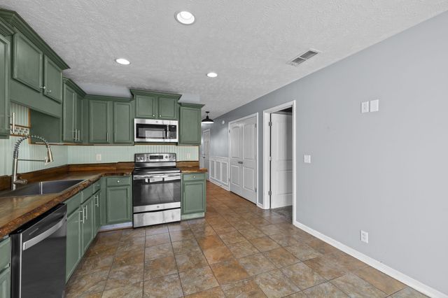 911 Keepsake Diamond Ln, Murfreesboro, TN 37128