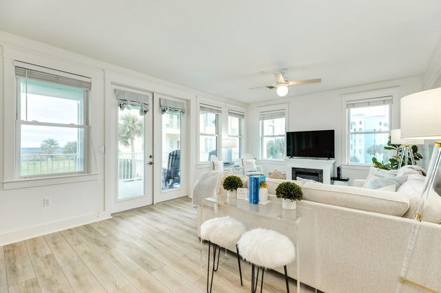 4231 Pointe West Dr Drive 103, Galveston, TX 77554