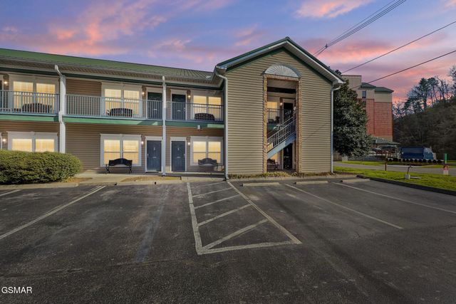 2743 Colonial Drive, Pigeon Forge, TN 37863