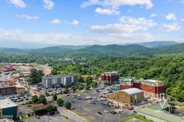 2743 Colonial Drive, Pigeon Forge, TN 37863