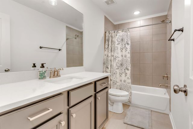 4998 FARMLAND WAY, Bartlett, TN 38002