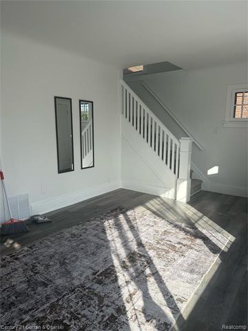 14845 Mark Twain, Detroit, MI 48227