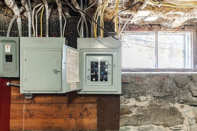 957 Washington St 1, Newton, MA 02460