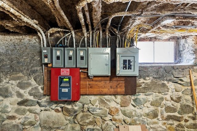 957 Washington St 1, Newton, MA 02460