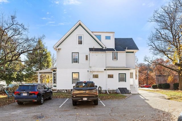 957 Washington St 1, Newton, MA 02460