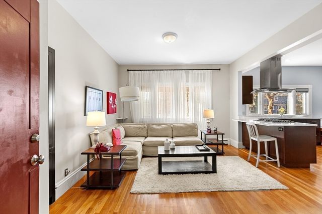 957 Washington St 1, Newton, MA 02460