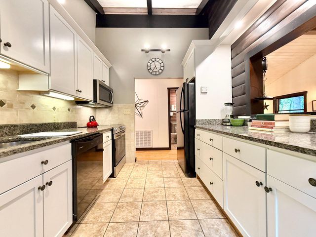 579 TUCKAHOE TRL TRL, Hedgesville, WV 25427