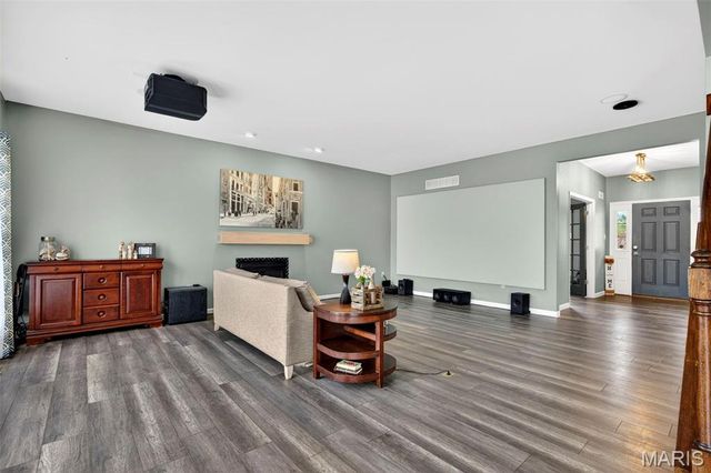 202 Greenshire Lane, Dardenne Prairie, MO 63368