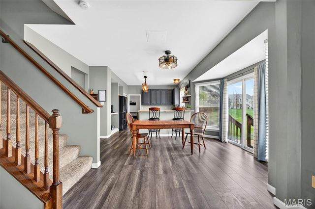 202 Greenshire Lane, Dardenne Prairie, MO 63368