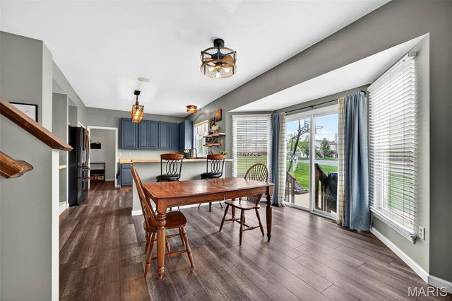 202 Greenshire Lane, Dardenne Prairie, MO 63368