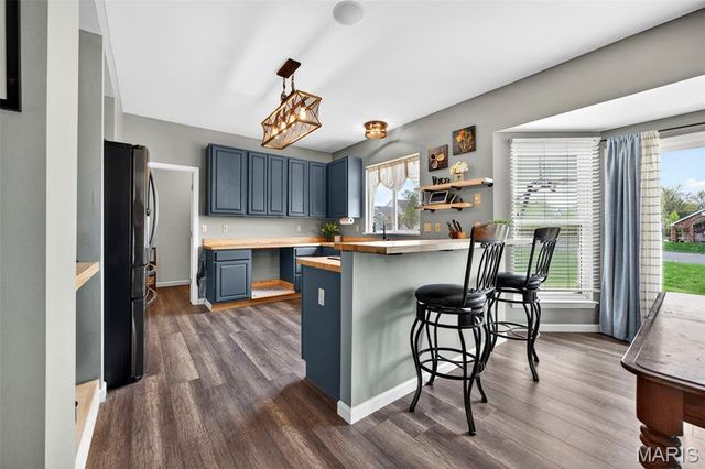 202 Greenshire Lane, Dardenne Prairie, MO 63368