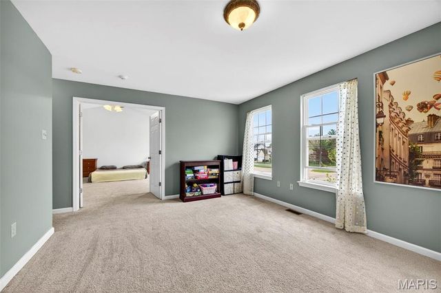 202 Greenshire Lane, Dardenne Prairie, MO 63368