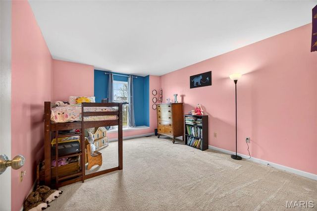 202 Greenshire Lane, Dardenne Prairie, MO 63368