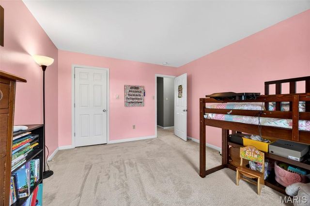 202 Greenshire Lane, Dardenne Prairie, MO 63368