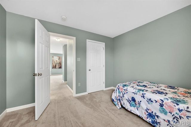 202 Greenshire Lane, Dardenne Prairie, MO 63368