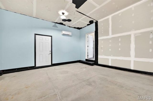 202 Greenshire Lane, Dardenne Prairie, MO 63368