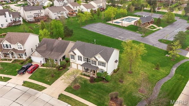 202 Greenshire Lane, Dardenne Prairie, MO 63368