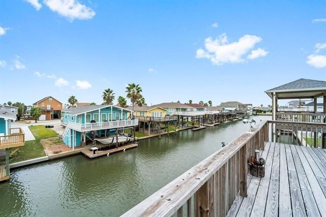 22122 Cantina Drive, Galveston, TX 77554
