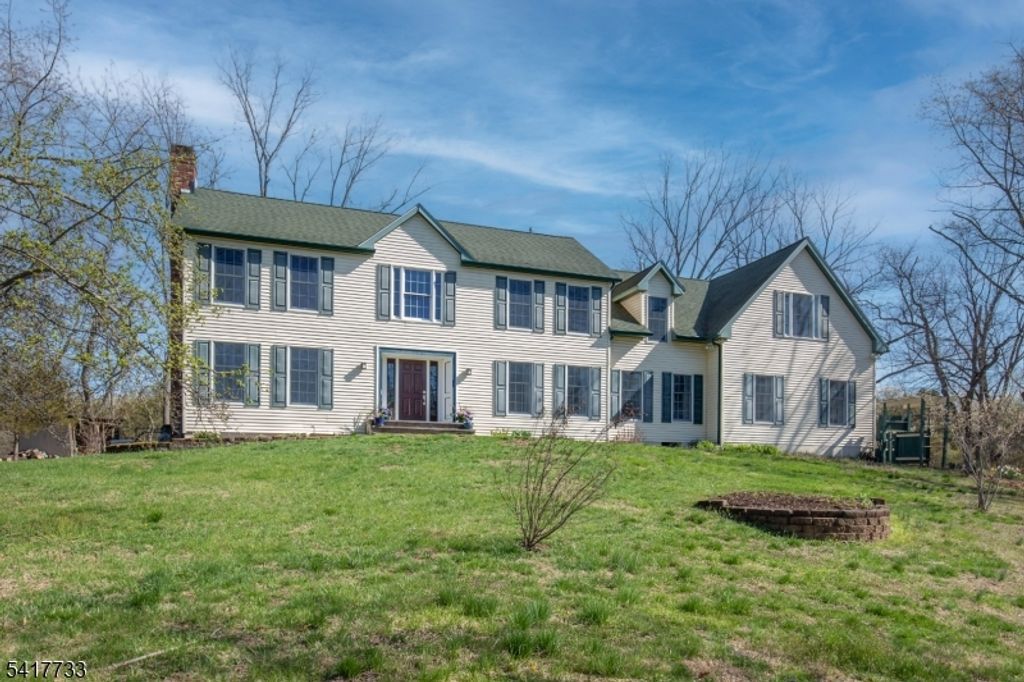 34 Indian Run, Readington Twp., NJ 08889