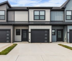 303 Jonathan Wade Circle, Clarksville, TN 37043