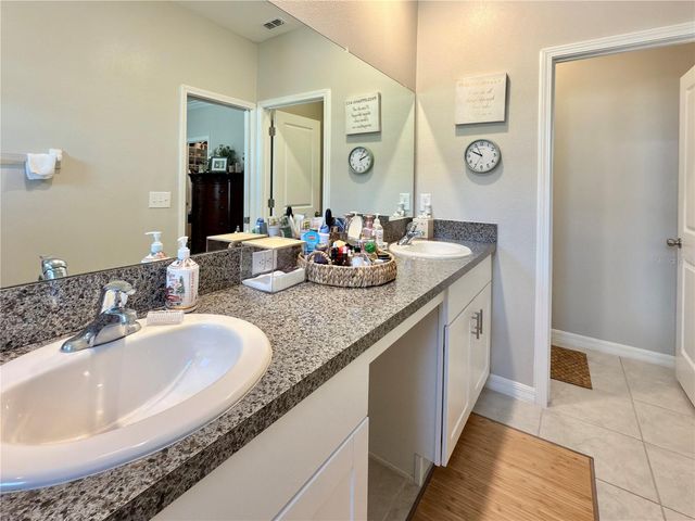 8057 ROLLING SHELL TRAIL, Wesley Chapel, FL 33545