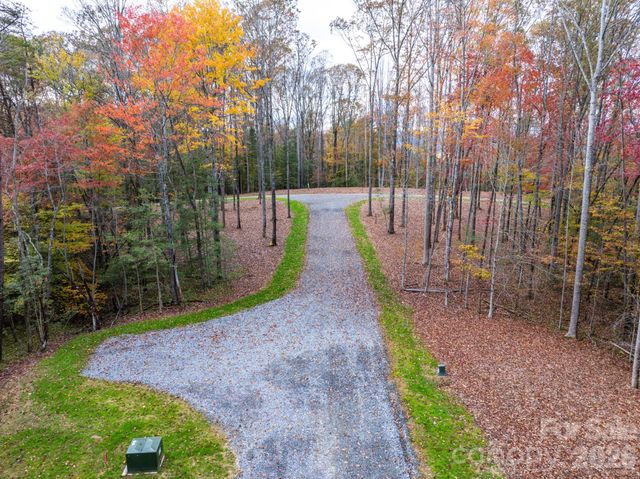 20 Nature Walk Lane, Etowah, NC 28739