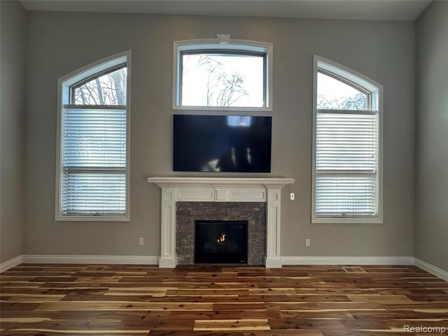 5121 Orchard Crest Drive, Troy, MI 48085