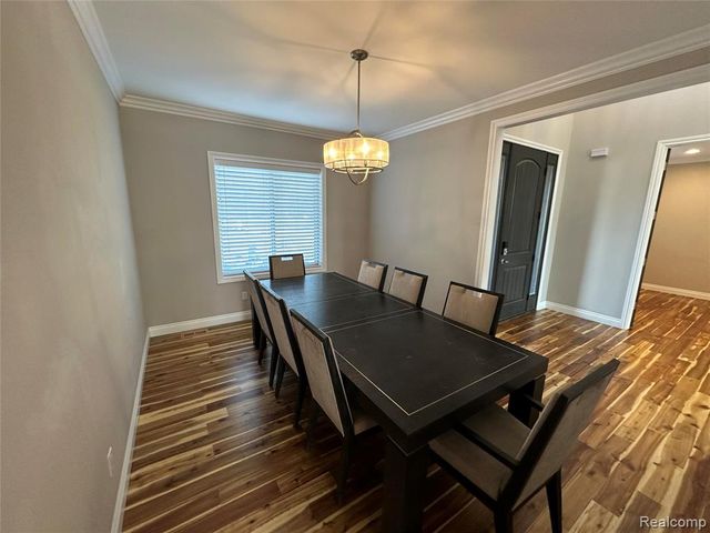 5121 Orchard Crest Drive, Troy, MI 48085