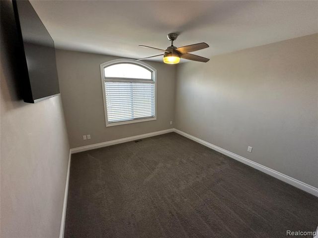 5121 Orchard Crest Drive, Troy, MI 48085