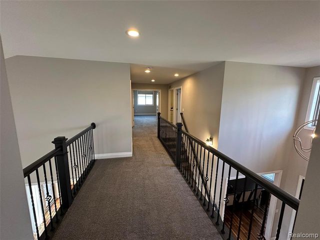 5121 Orchard Crest Drive, Troy, MI 48085