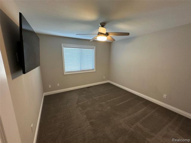 5121 Orchard Crest Drive, Troy, MI 48085