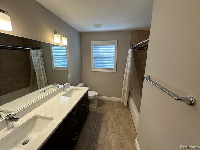 5121 Orchard Crest Drive, Troy, MI 48085