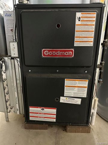 5121 Orchard Crest Drive, Troy, MI 48085