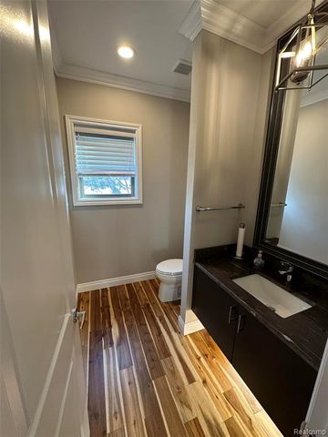 5121 Orchard Crest Drive, Troy, MI 48085