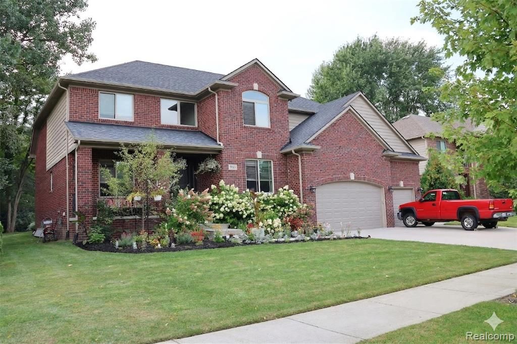 5121 Orchard Crest Drive, Troy, MI 48085