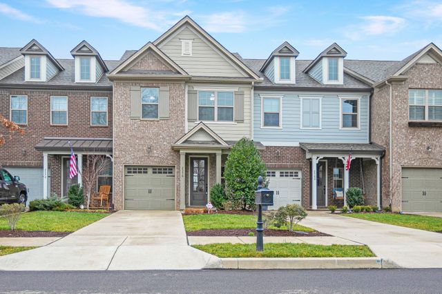 2576 Wellesley Square Dr, Thompsons Station, TN 37179