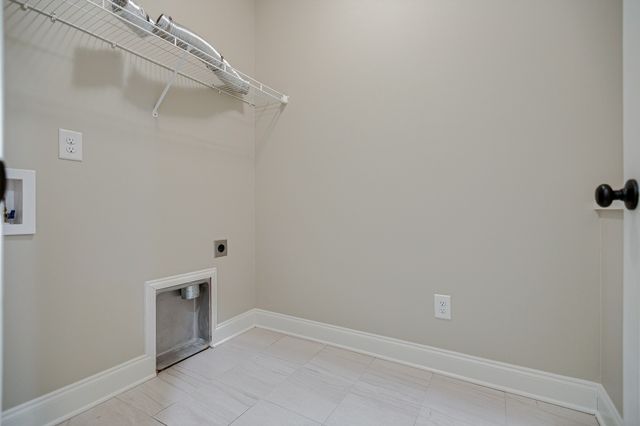 2576 Wellesley Square Dr, Thompsons Station, TN 37179