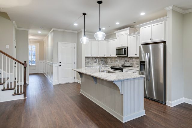 2576 Wellesley Square Dr, Thompsons Station, TN 37179