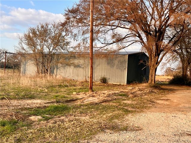 410 LCR 890, Jewett, TX 75846