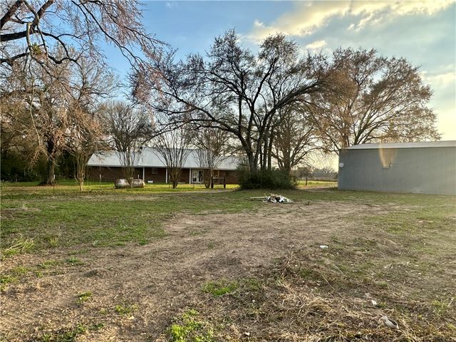 410 LCR 890, Jewett, TX 75846