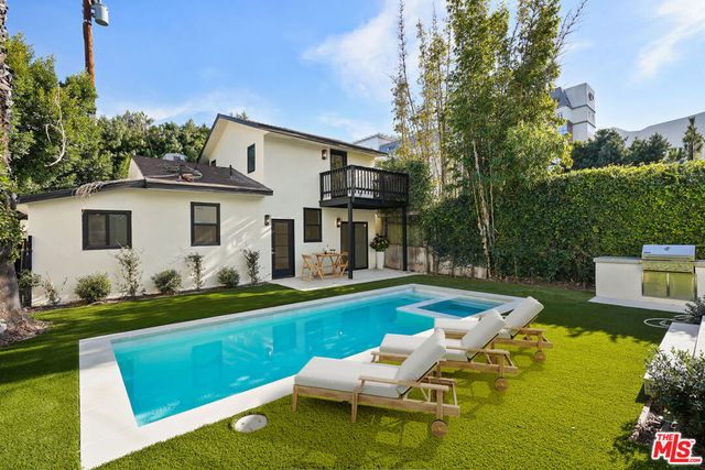 318 N Huntley Drive, West Hollywood, CA 90048